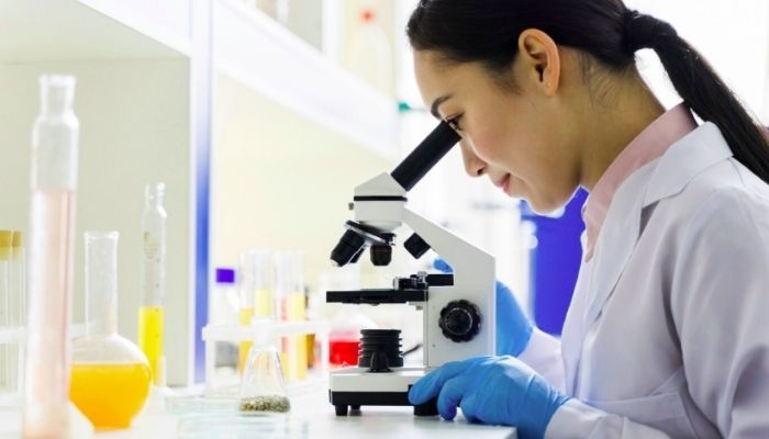 Manakah dari Berikut Ini yang Merupakan Contoh Bahaya Biologis dalam HACCP?