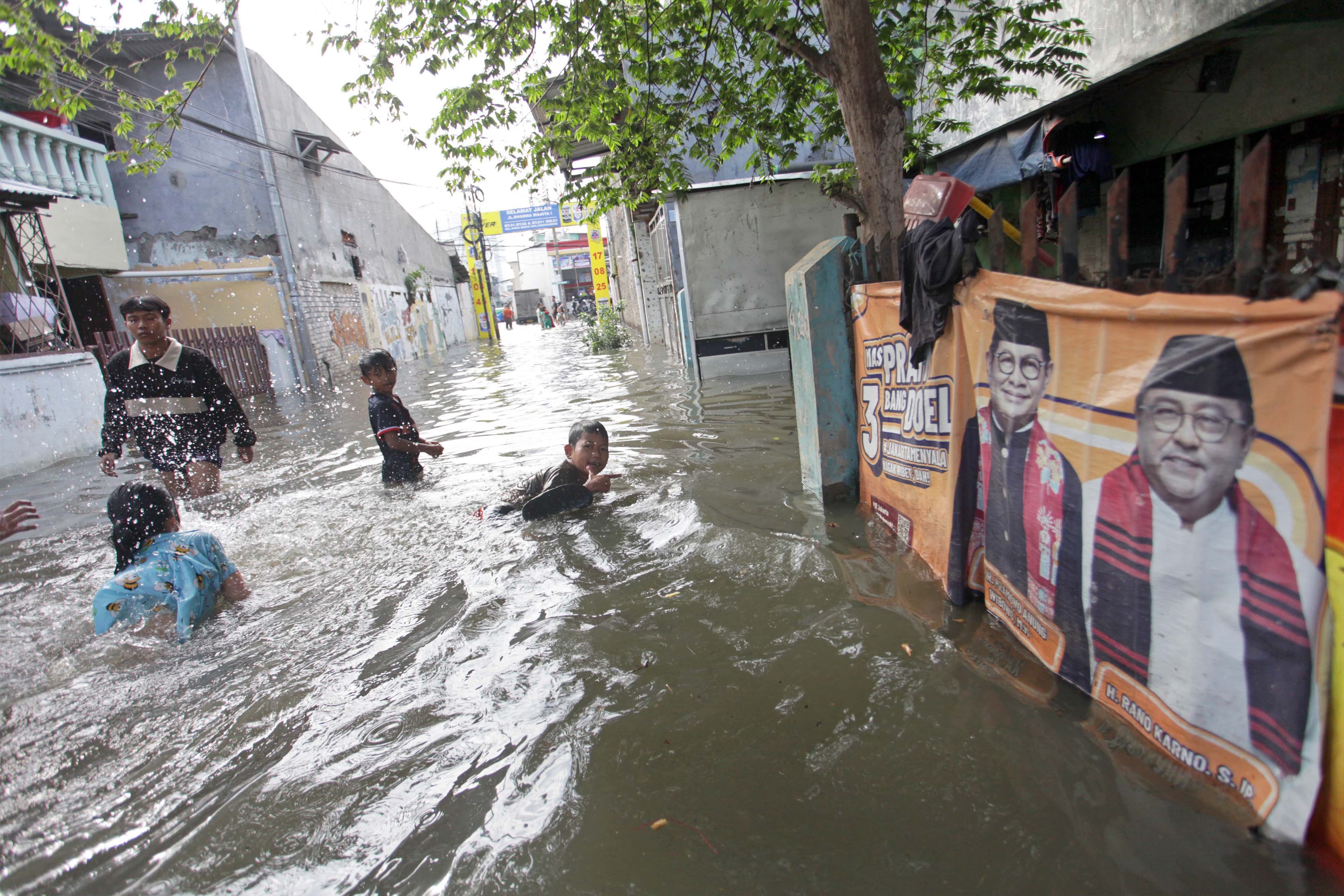 BPBD: Banjir Akibat Curah Hujan Tinggi dan Meluapnya Sejumlah Kali Jakarta