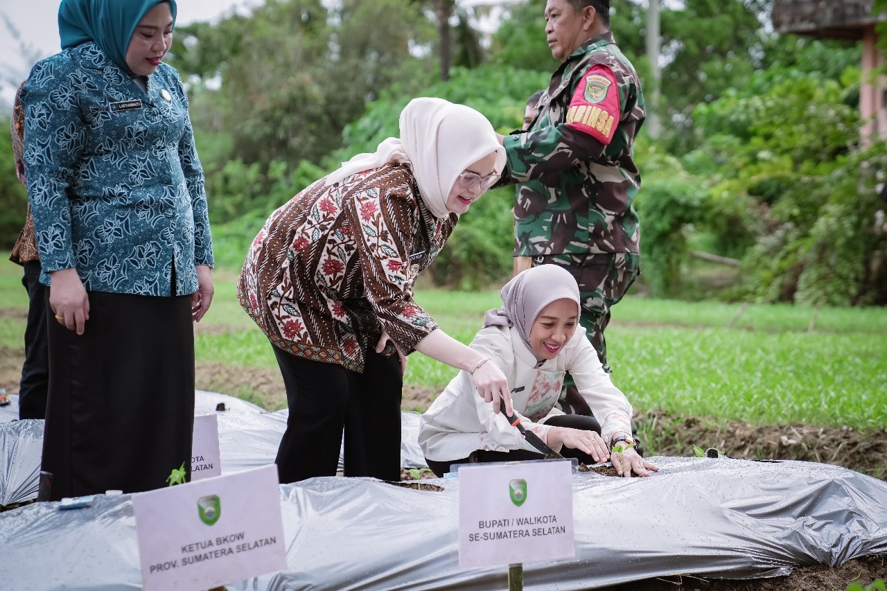 Dari Santunan hingga Khitanan Massal, Ini Aktivitas TJSL KPI di 2025