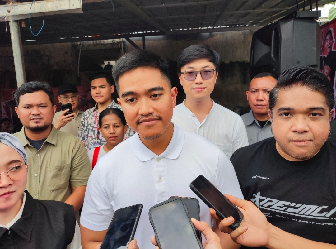 Kaesang Blusukan ke Gang Sempit di Jakarta, 11 Ribu Kader PSI Pilih Putra Bungsu Jokowi