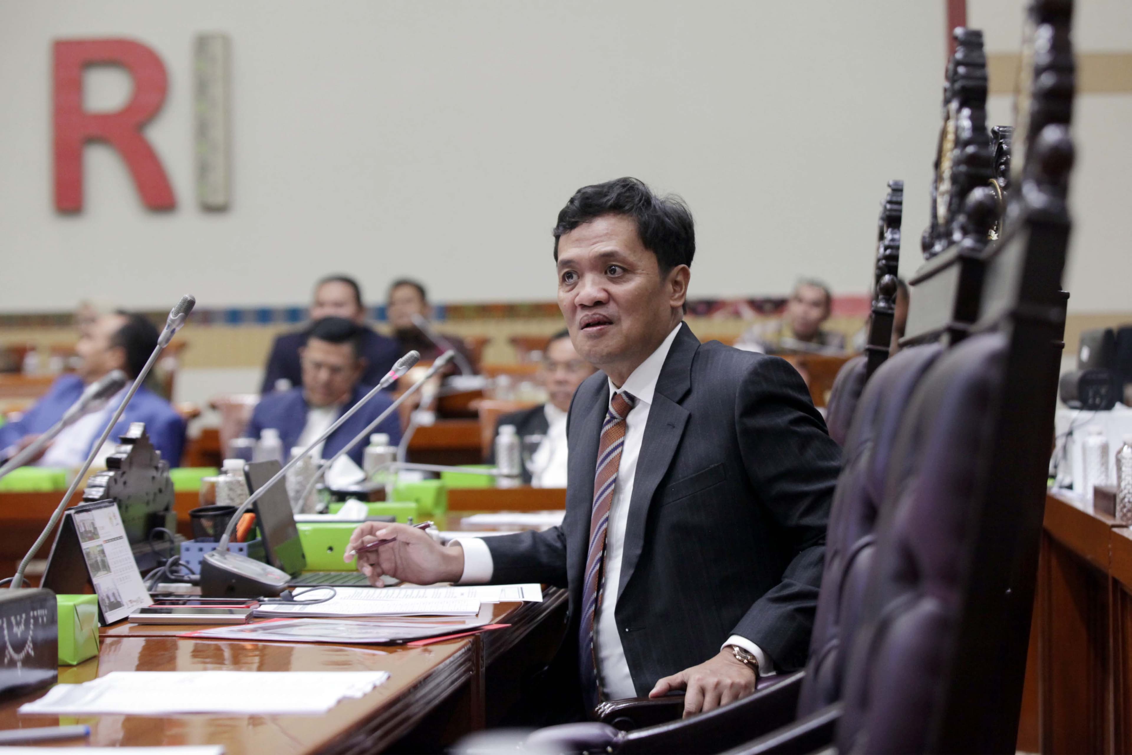 Komisi III DPR RI Setujui Inosentius Samsul sebagai Calon Hakim MK Pengganti Arief Hidayat