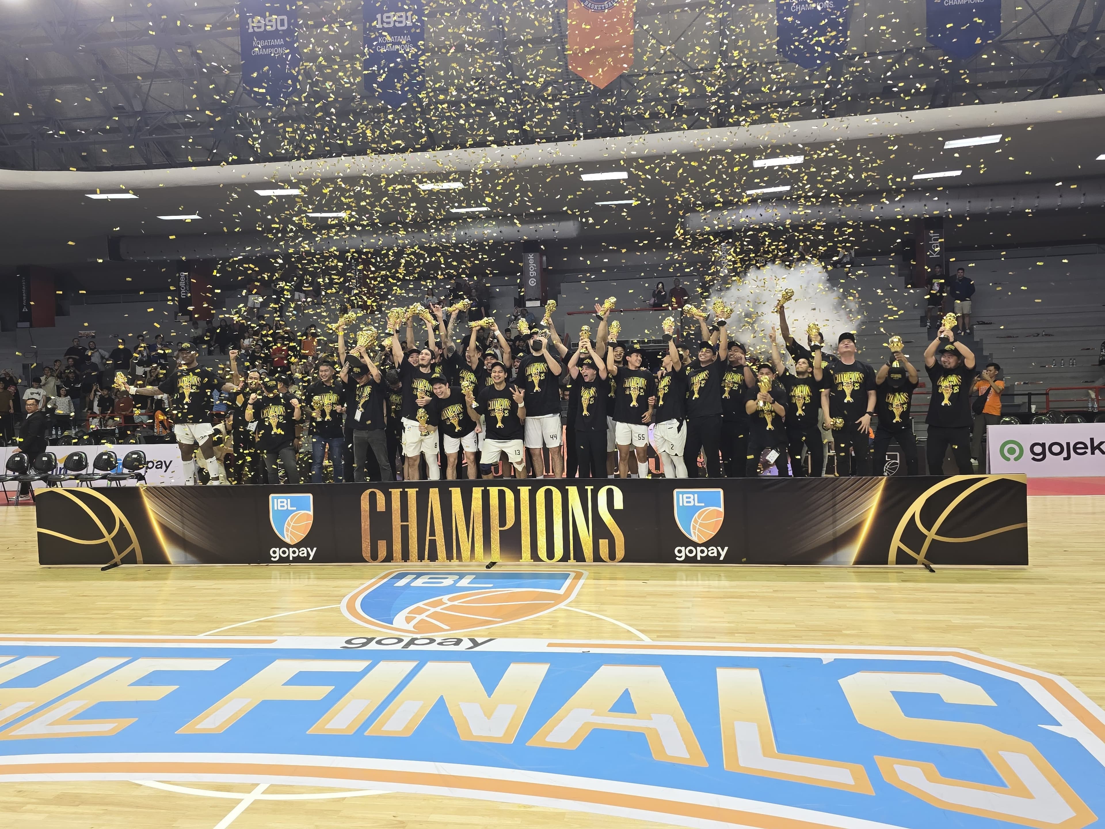 Dewa United Tunjukkan Mental Juara, Cetak Sejarah Juara IBL untuk Kali Pertama