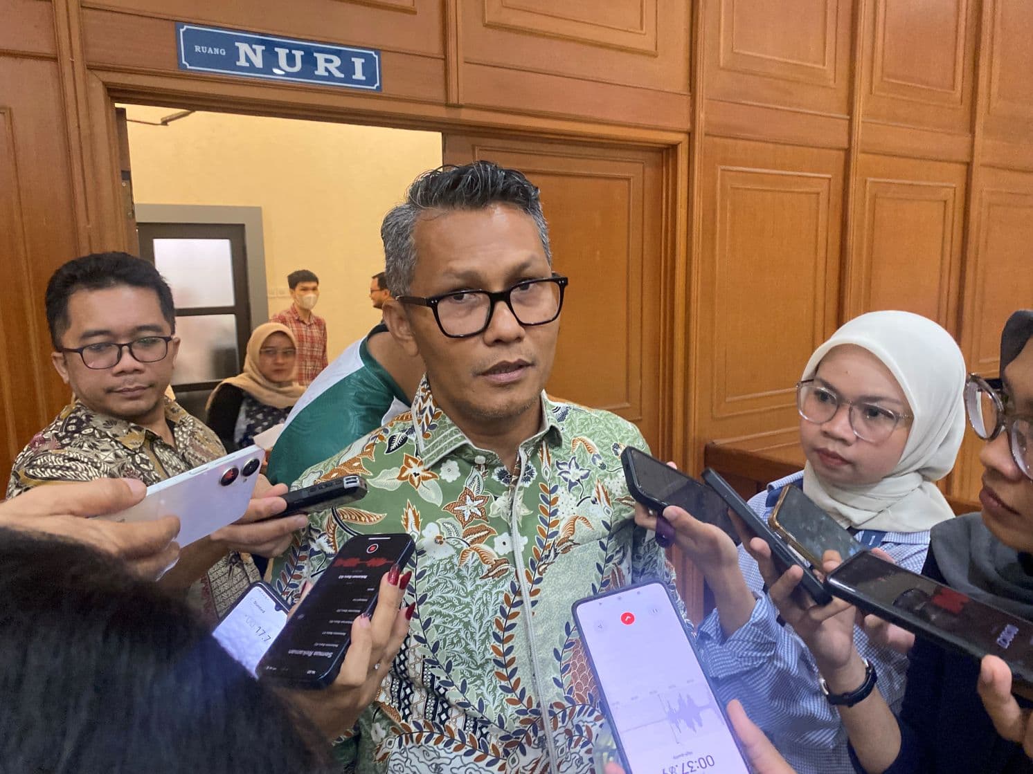 Pesanan Naik, IKI Manufaktur Tetap Kuat Meski Produksi Tertekan