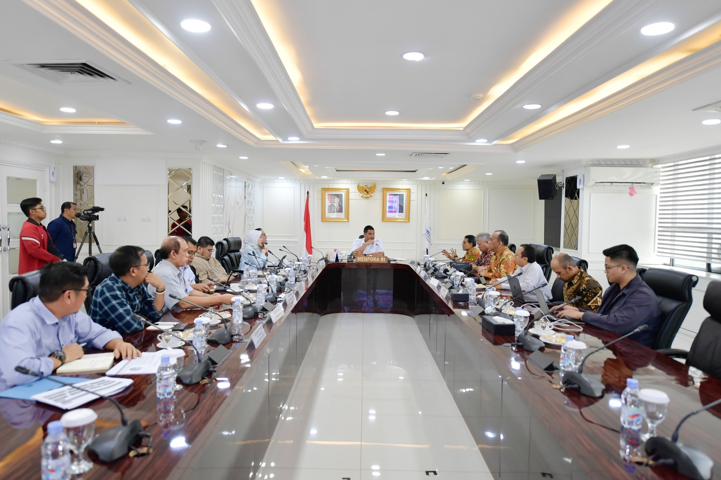 Menpora dan LPDP Bahas Percepatan Program Beasiswa Keolahragaan