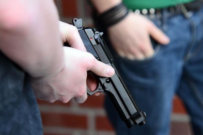 Penembakan di Sekolah Katolik Minneapolis: 2 Anak Tewas, 17 Luka, FBI Selidiki sebagai Terorisme
