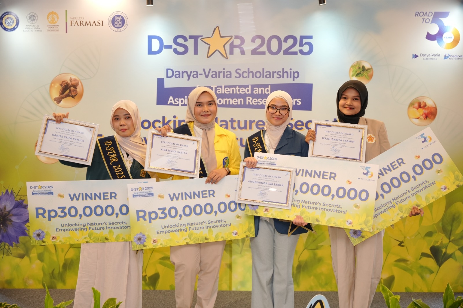 Darya-Varia Luncurkan Program D-STAR 2025, Sediakan Beasiswa untuk Mahasiswi Farmasi