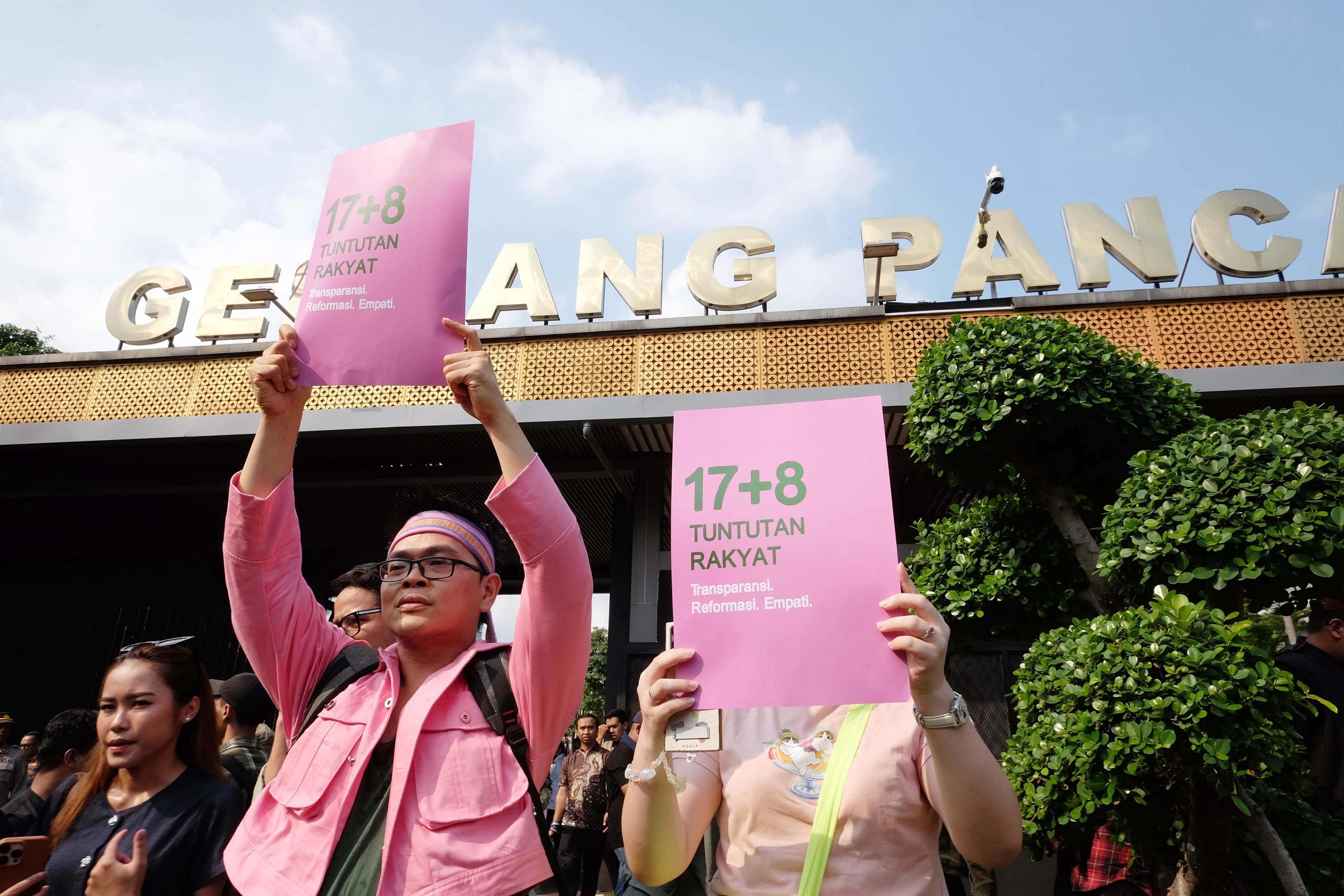 Sempat Viral Tuntutan 17+8, Warganet dan Pedagang Mengaku Tak Paham