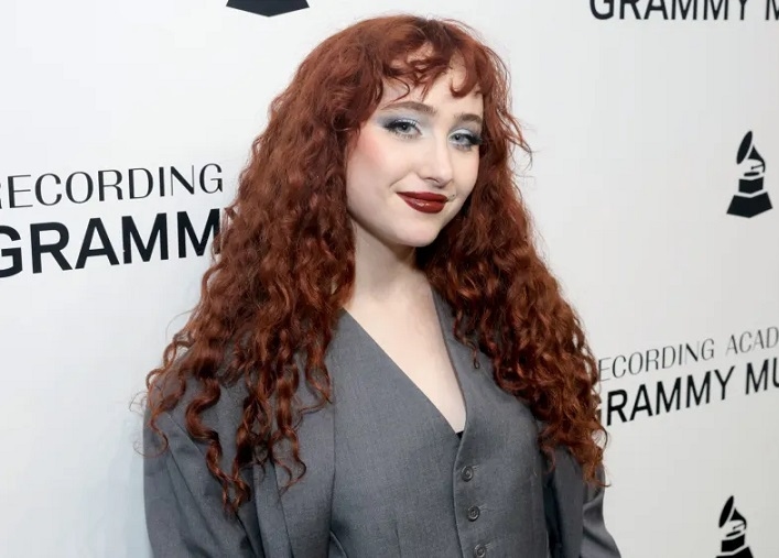 Kupas Tuntas Lirik, Terjemahan dan Makna Lagu The Subway dari Chappell Roan