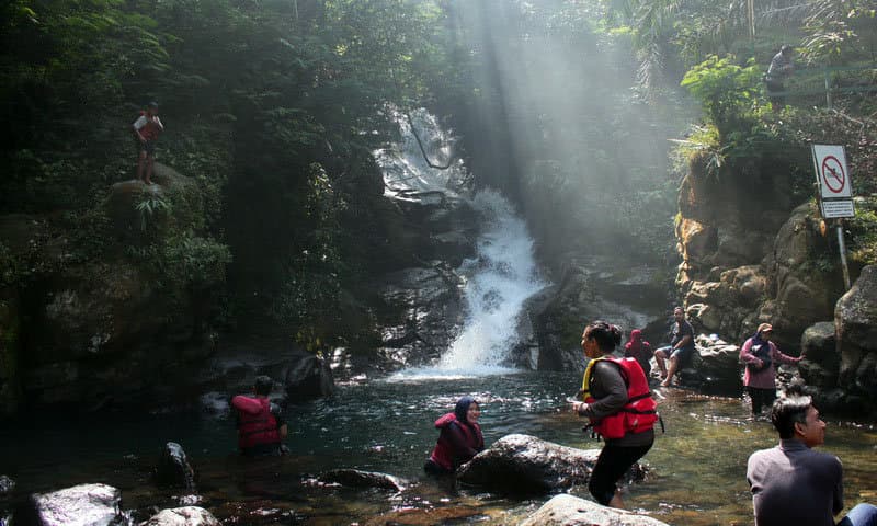 5 Rekomendasi Tempat Camping Dekat Jakarta yang Nyaman & Hits