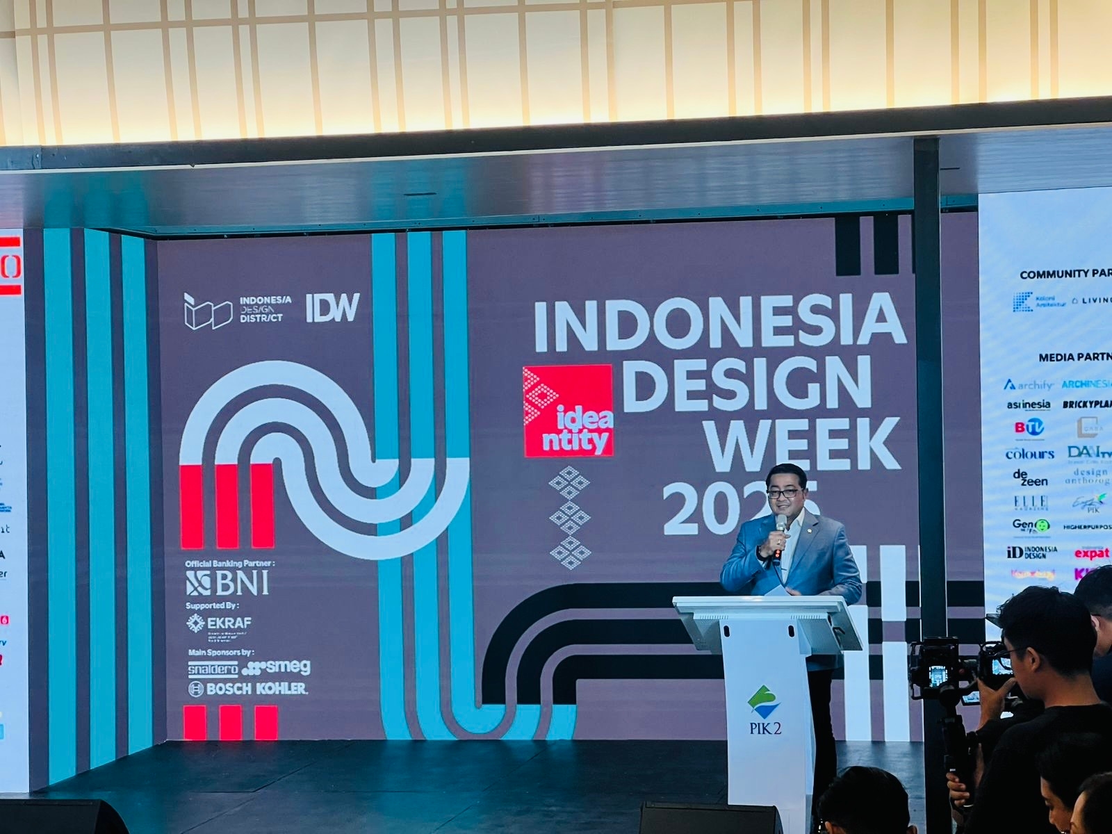 Menekraf Tegaskan Dukungan di IDW 2025: Industri Kreatif Jadi Andalan Ekonomi Nasional