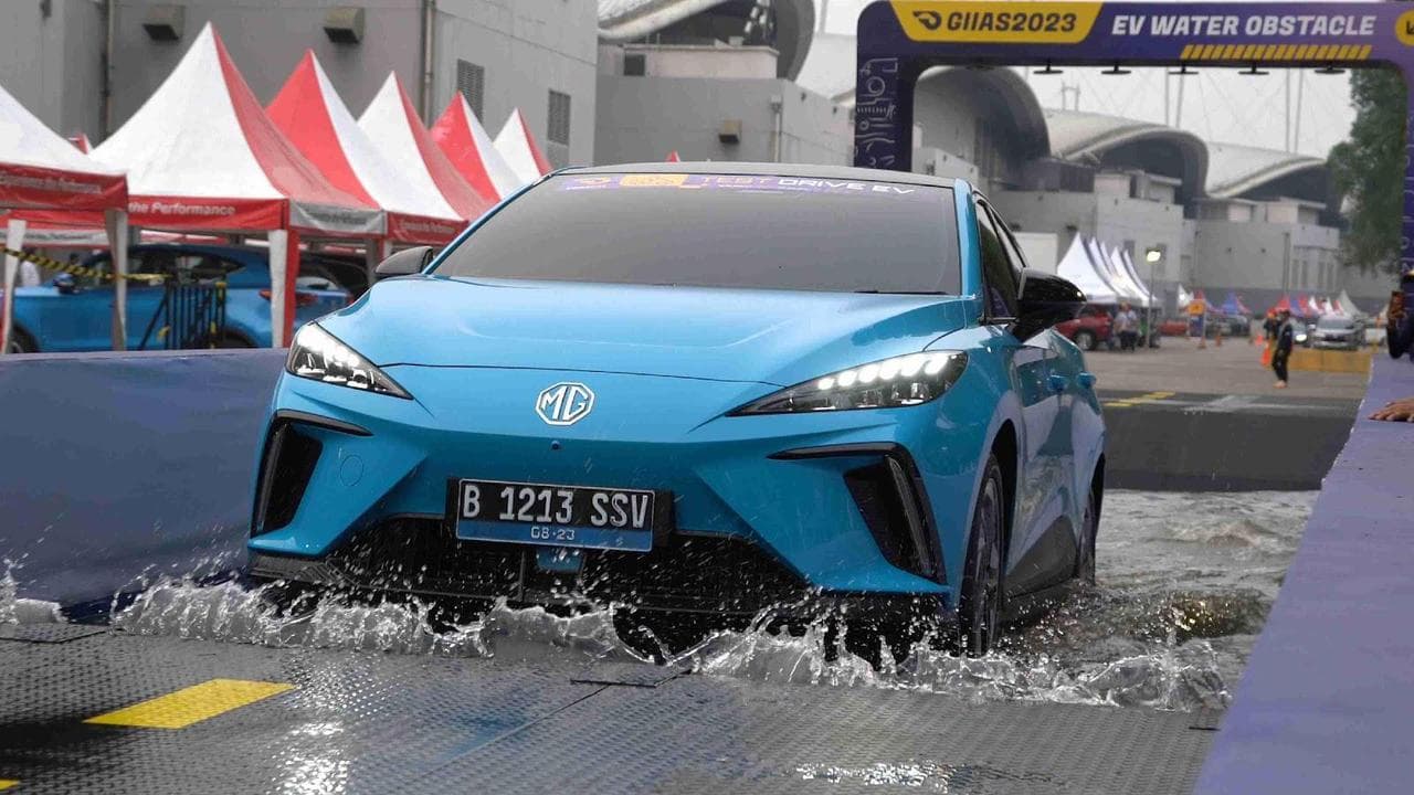 Cara Cas Mobil Listrik MG yang Benar agar Baterai Awet