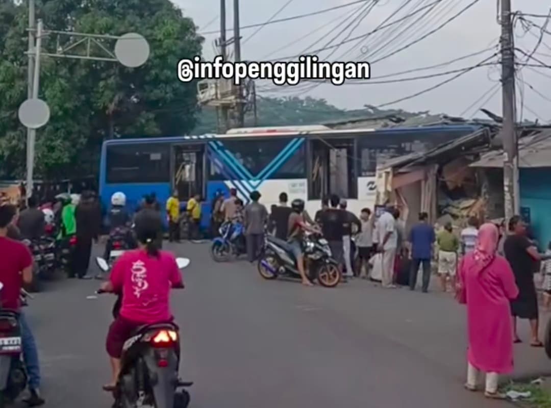 Transjakarta Hantam Ruko di Jaktim, Kelayakan Armada dan Kondisi Sopir Jadi Sorotan