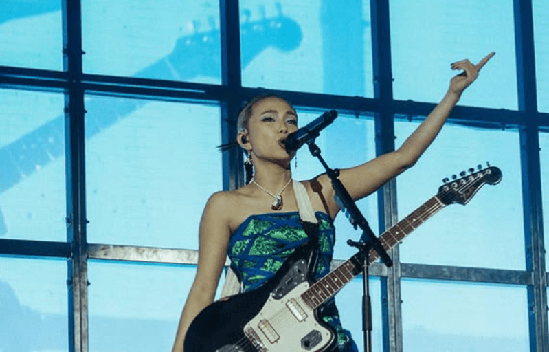 Makna Lirik Lagu Backburner NIKI: Kisah Pahit Jadi Pilihan Kedua dalam Hubungan