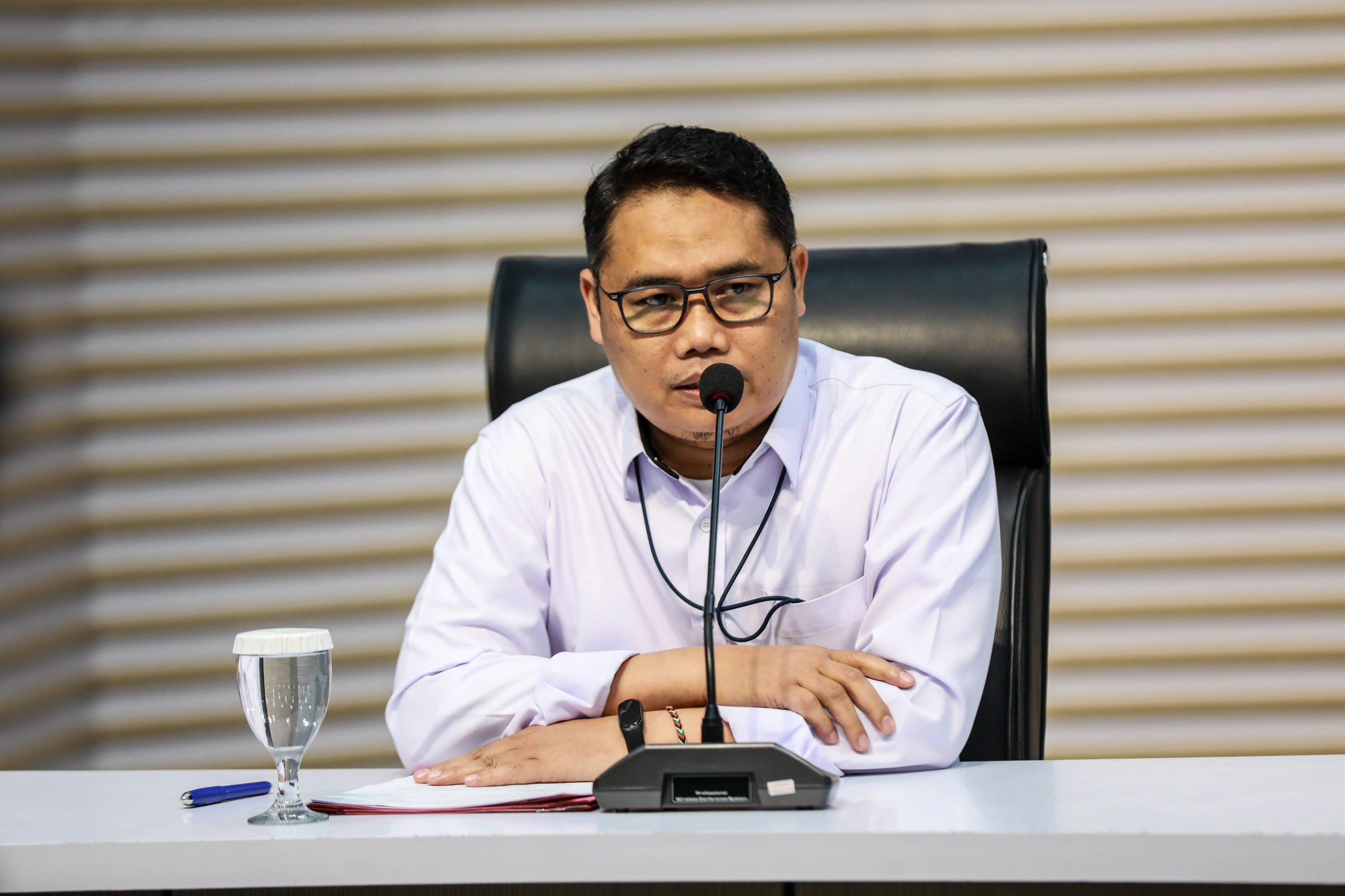 Gubernur Riau Abdul Wahid Diduga Pakai Uang Pemerasan untuk Keliling Inggris hingga Brasil