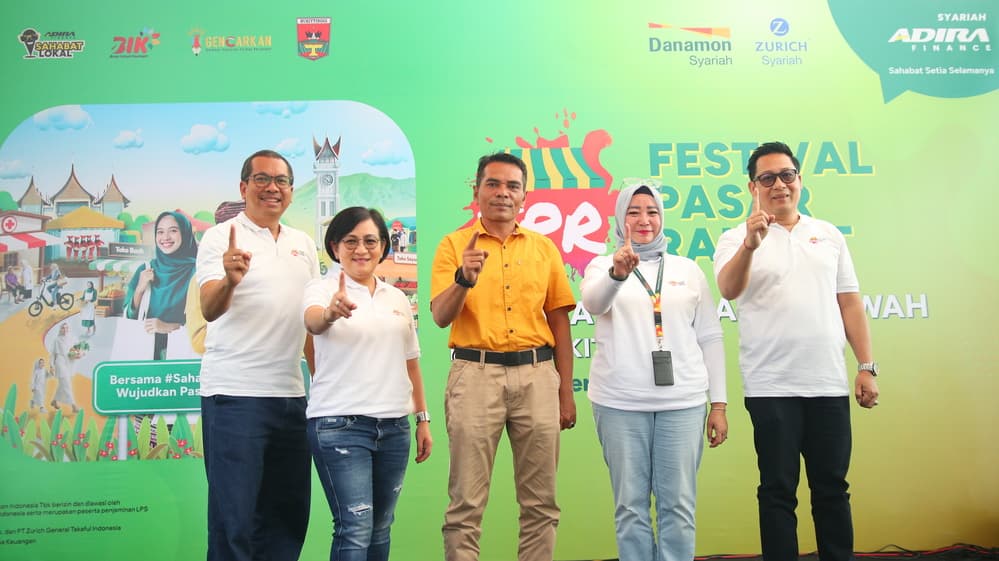 Adira Gelar Festival Pasar Rakyat 2025 Bukittinggi: Dari Revitalisasi Pasar Hingga Pemberdayaan UMKM