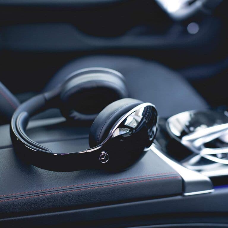 Mercedes-Benz Siapkan Headphone Nirkabel Generasi Kedua untuk Pengalaman Audio Premium