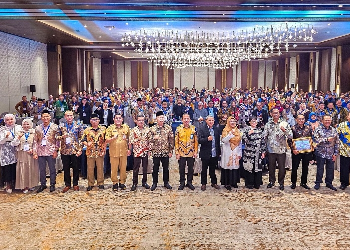 UTB Raih Peringkat Kedua Terbaik Se-Jawa Barat dan Banten dalam Anugerah LLDIKTI 2025