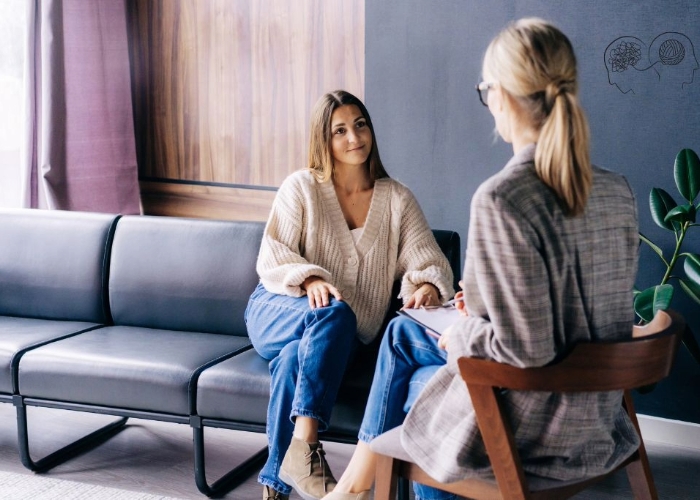 Kapan Harus Minta Rujukan ke Psikiater dari Psikolog? Ini Penjelasan Lengkapnya!