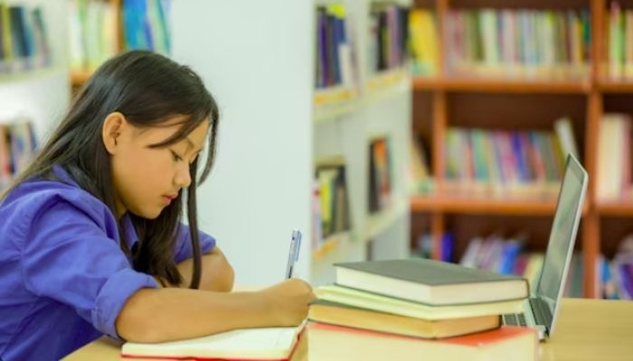 40+ Contoh Soal TKA Bahasa Indonesia SMA Kelas 12 Beserta Kunci Jawaban Lengkap