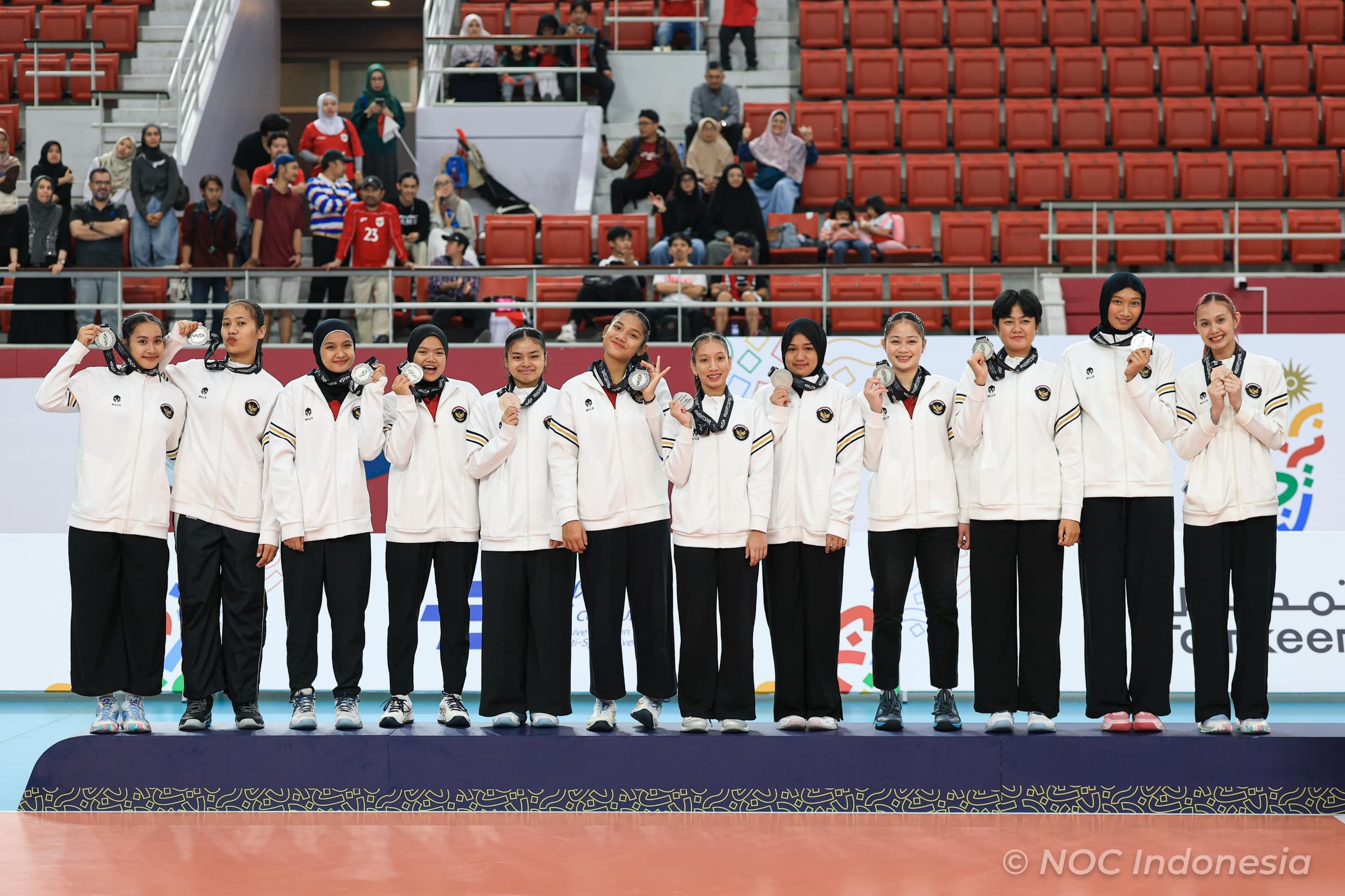 Asian Youth Games: Timnas Voli Indonesia Putri Cetak Sejarah, Raih Perak Usai Takluk 2-3 dari Iran