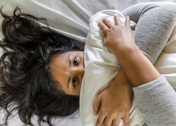 Bagaimana Cara Menenangkan Diri Saat Terkena Panic Attack?