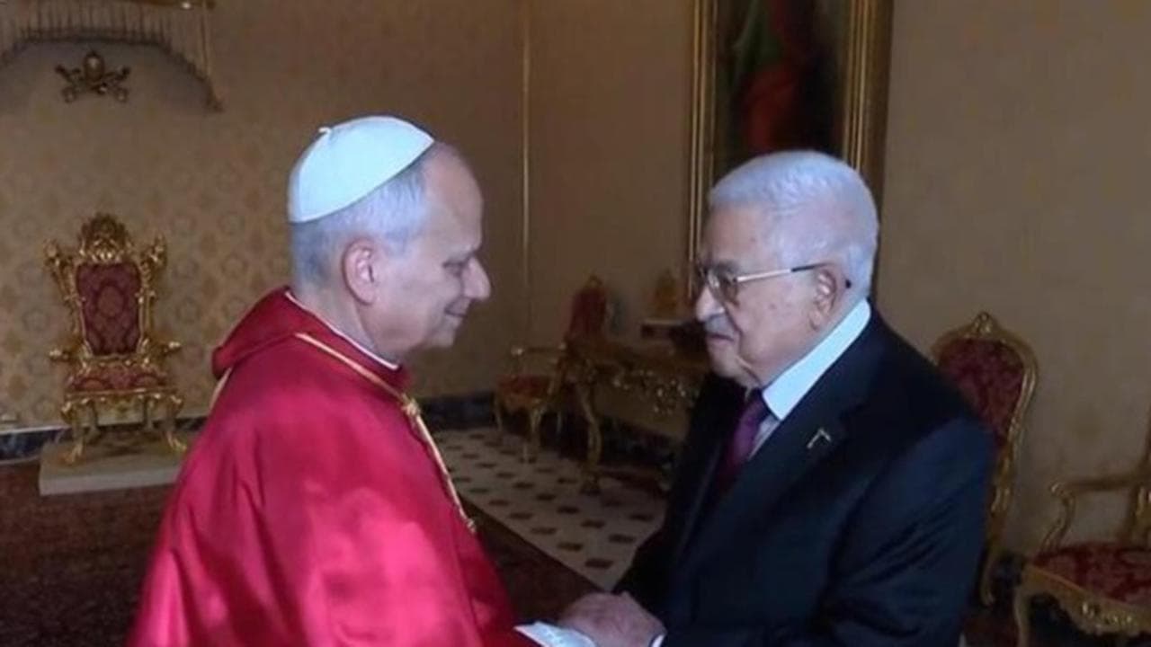 Pertemuan Pertama Paus Leo XIV dan Mahmoud Abbas Bahas Krisis Gaza dan Solusi Dua Negara