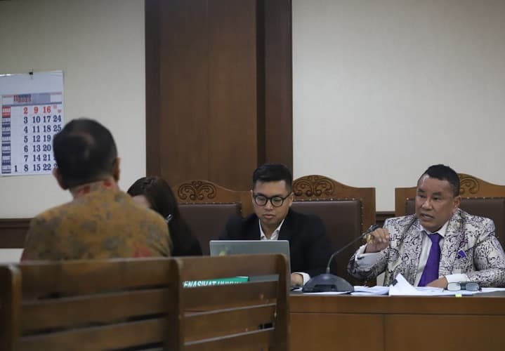 Sebut Transaksi Jual Beli, Hotman Paris: Saksi Ahli CMNP Kembali Untungkan Kita