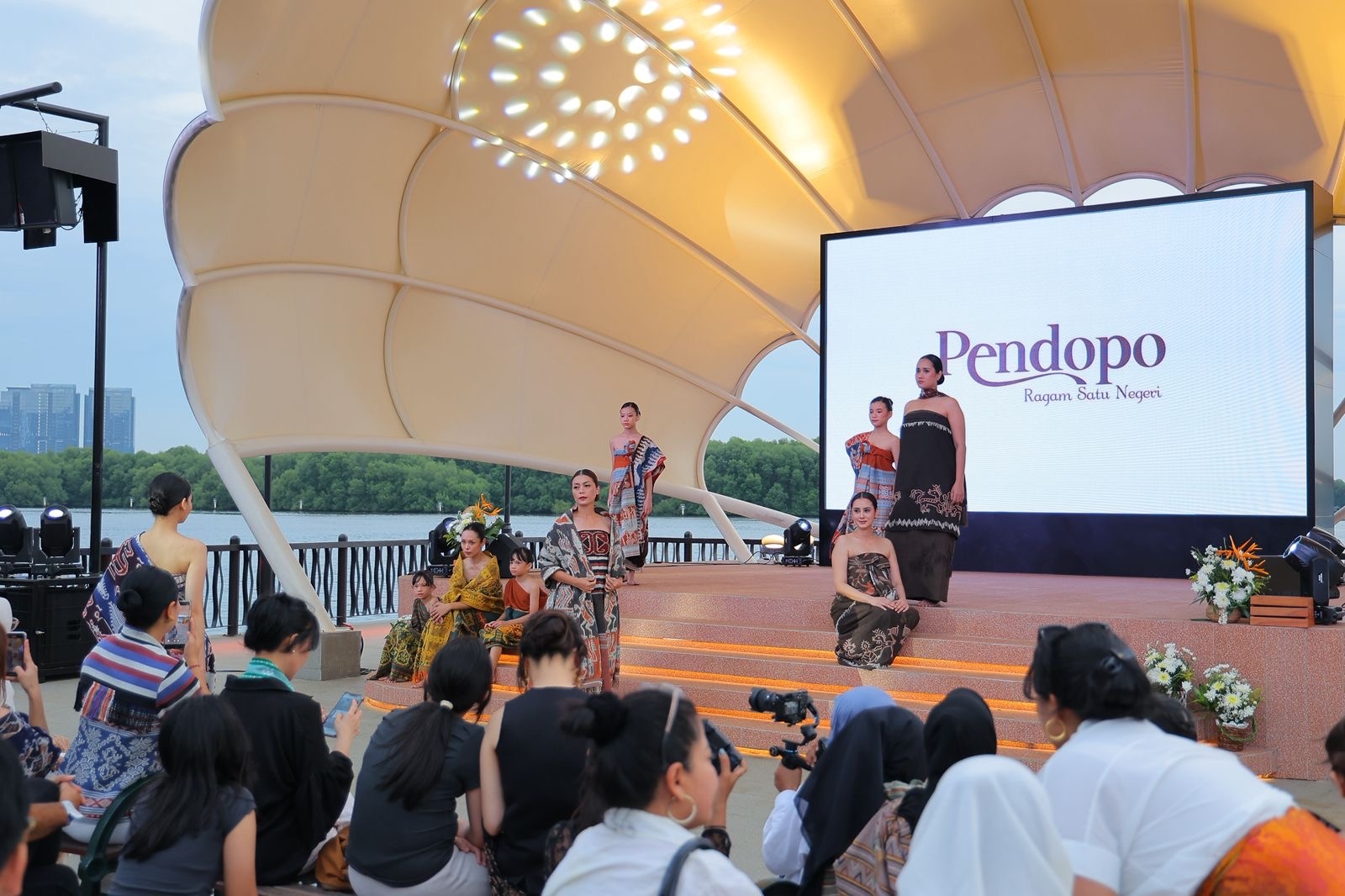 Sunset Pier, Spot Senja Tercantik di PIK dengan Panorama Laut dan Mangrove