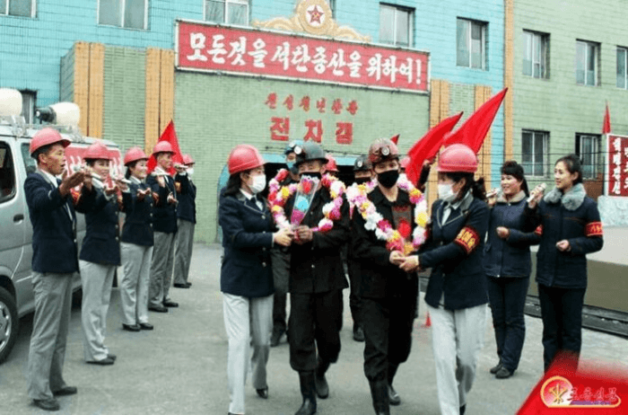 Korea Utara Gencarkan Kampanye Ideologi di Pabrik, Kaum Muda Ogah-ogahan