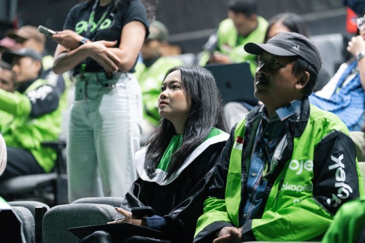 Pengumuman! Mitra Driver Gojek Bisa Kuliah S1 dengan Beasiswa GoTo Merah Putih