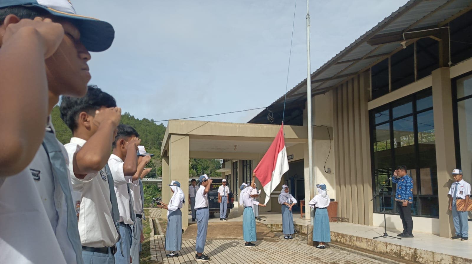 SMK Negeri 1 Ngrayun Terima Revitalisasi Kemendikdasmen 2025, Dorong Mutu Pendidikan dan Ekonomi Warga