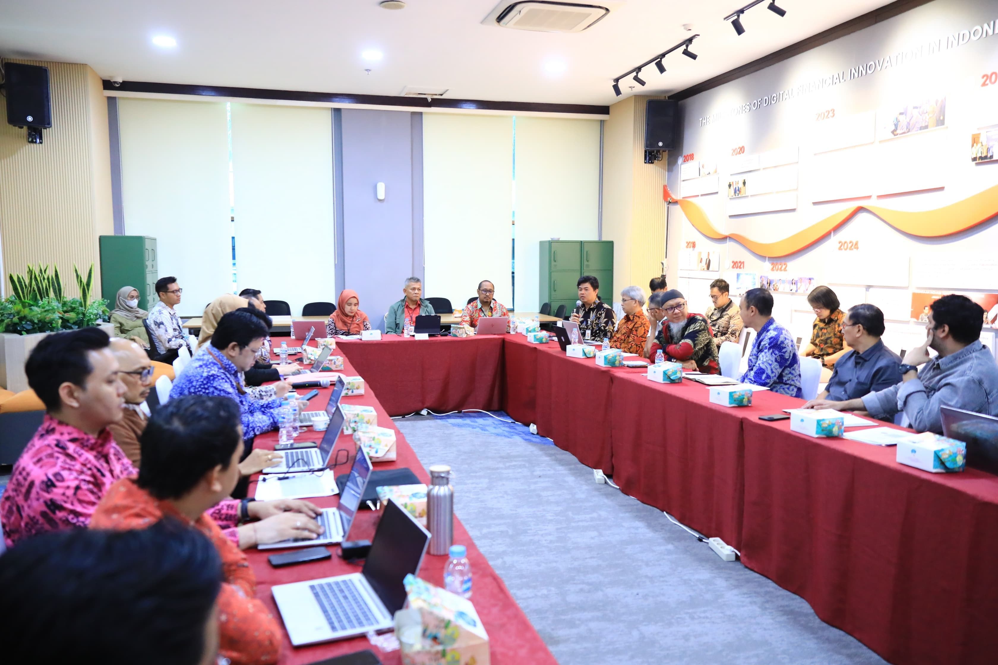 Lender Desak Pengembalian Dana, OJK Pantau Ketat Dana Syariah Indonesia