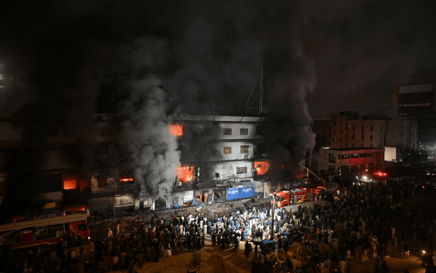 Kebakaran Pusat Perbelanjaan di Pakistan Tewaskan Enam Orang