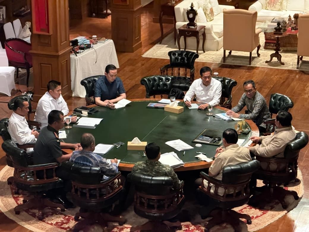 Kumpulkan Menteri di Hambalang, Prabowo Tindak Lanjuti Kerja Sama Pendidikan Indonesia–Inggris