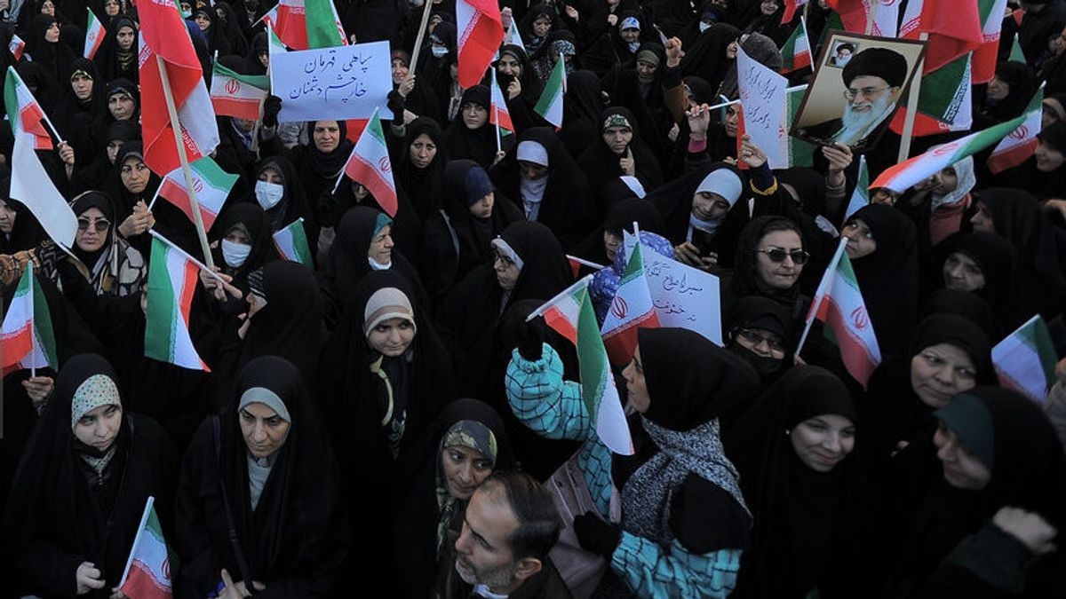 Kerusuhan Iran Makin Panas, 500 Orang Tewas, Pemerintah Tetapkan Berkabung Nasional