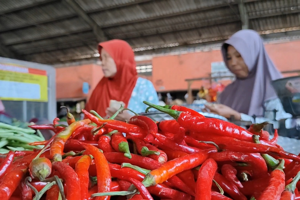 Jaga Harga, 1,7 Ton Cabai Rawit Masuk Pasar Induk Kramat Jati